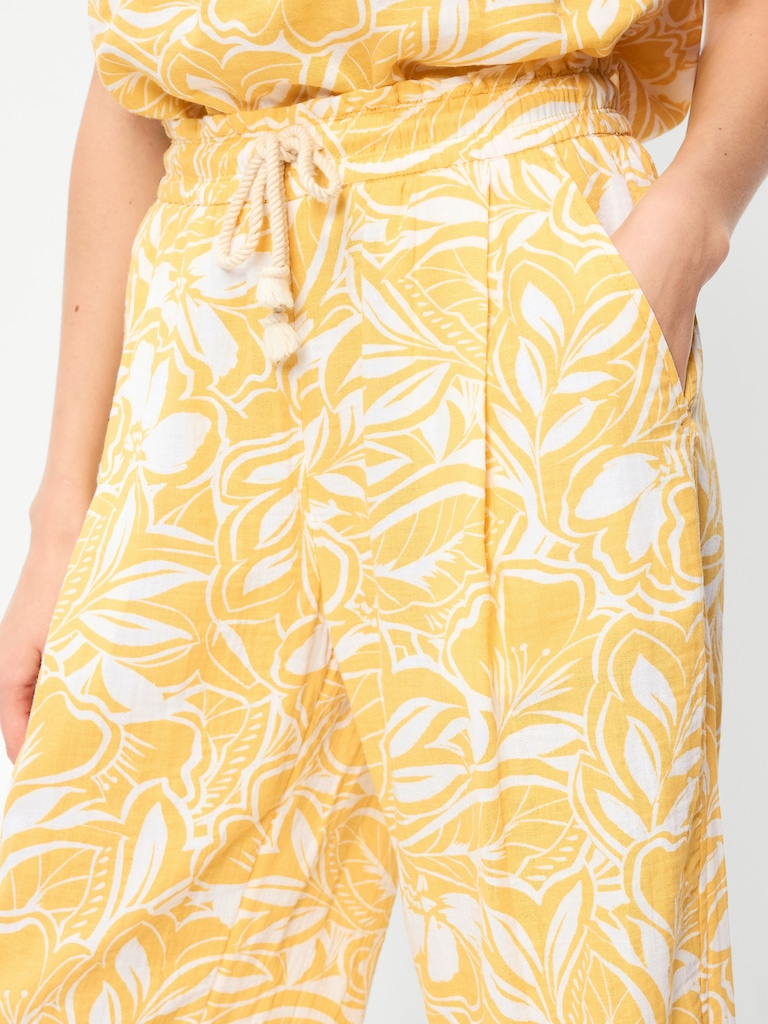 High-Waisted Crinkle Gauze Barrel Ankle Pants