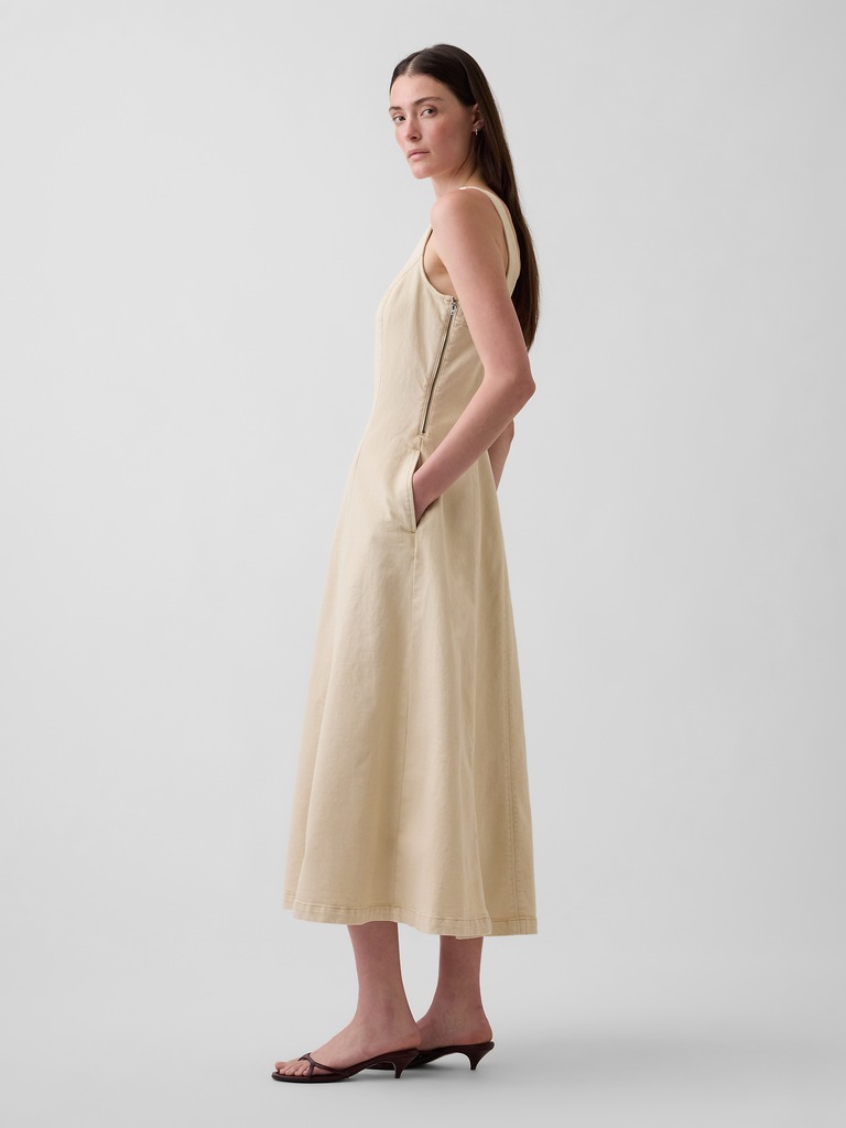 Scoop Neck Maxi Dress