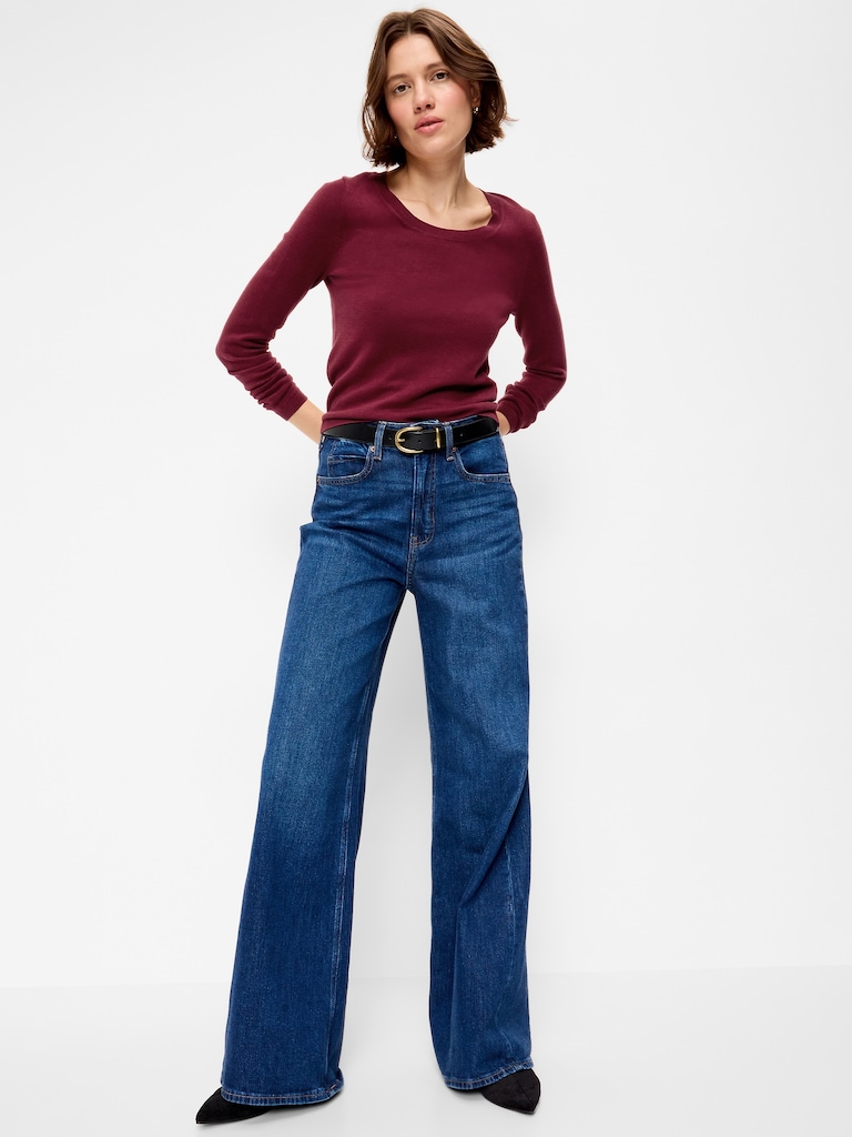 Fitted Scoop-Neck Cropped Jersey Sweater