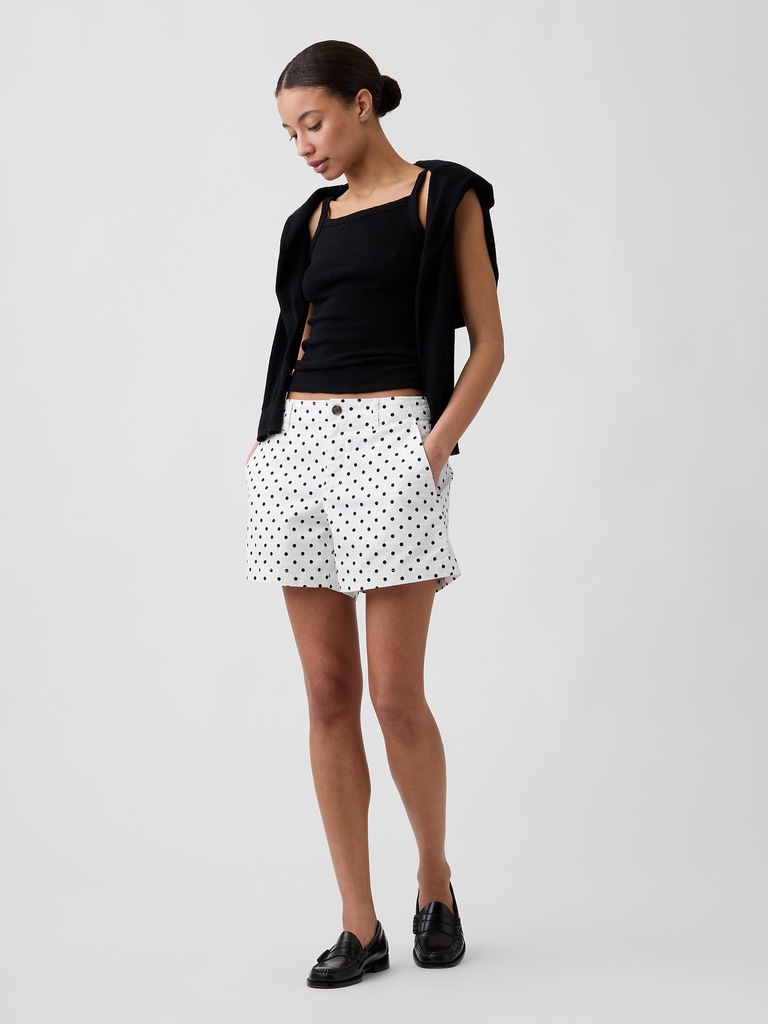 5" Mid Rise Downtown Khaki Shorts