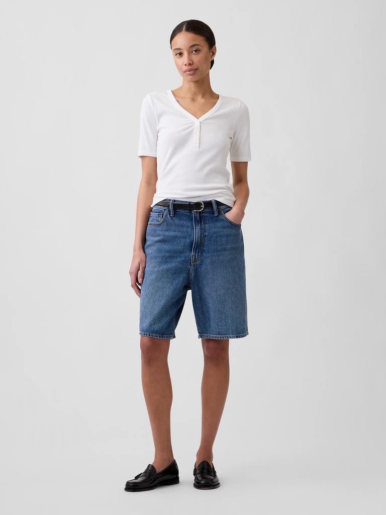 Modern Ribbed V-Neck Henley Top