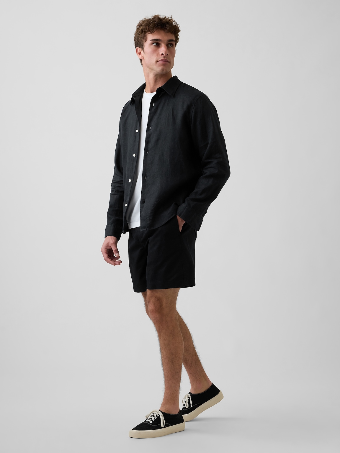 5.5" Linen-Blend Relaxed Shorts