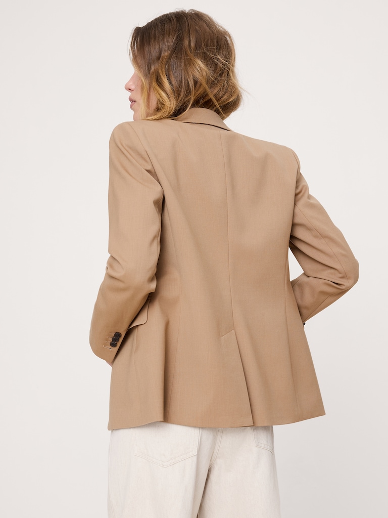 Slim Italian Lightweight Wool Blazer