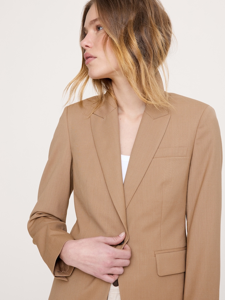 Slim Italian Lightweight Wool Blazer