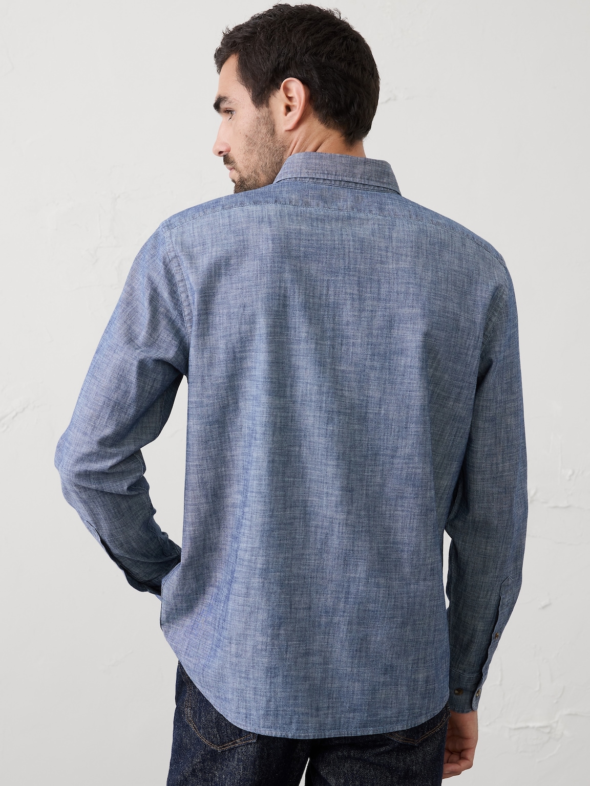 Standard-Fit Softwash Chambray Shirt