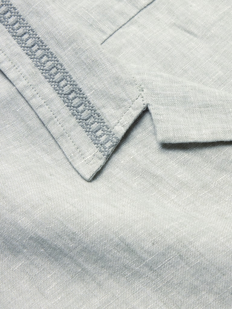 Standard-Fit Embroidered Linen Resort Shirt