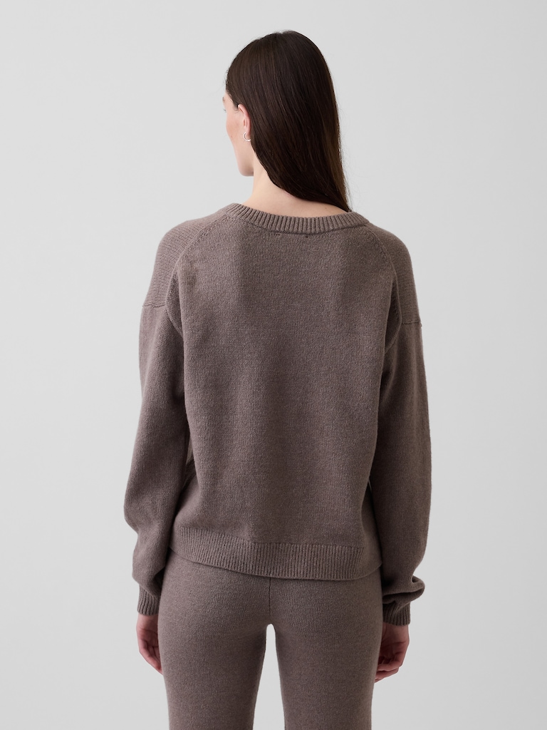 CashSoft Oversized V-Neck Sweater