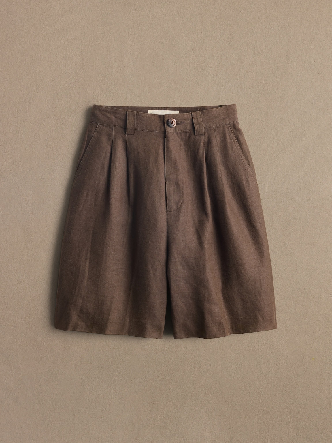 Archive Brown Long Pleated Shorts Women's Size 6
