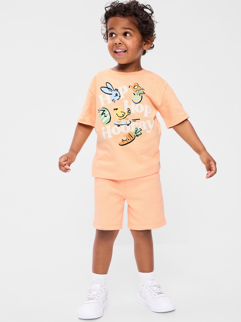Oversized Graphic T-Shirt and Shorts Set for Toddler Boys