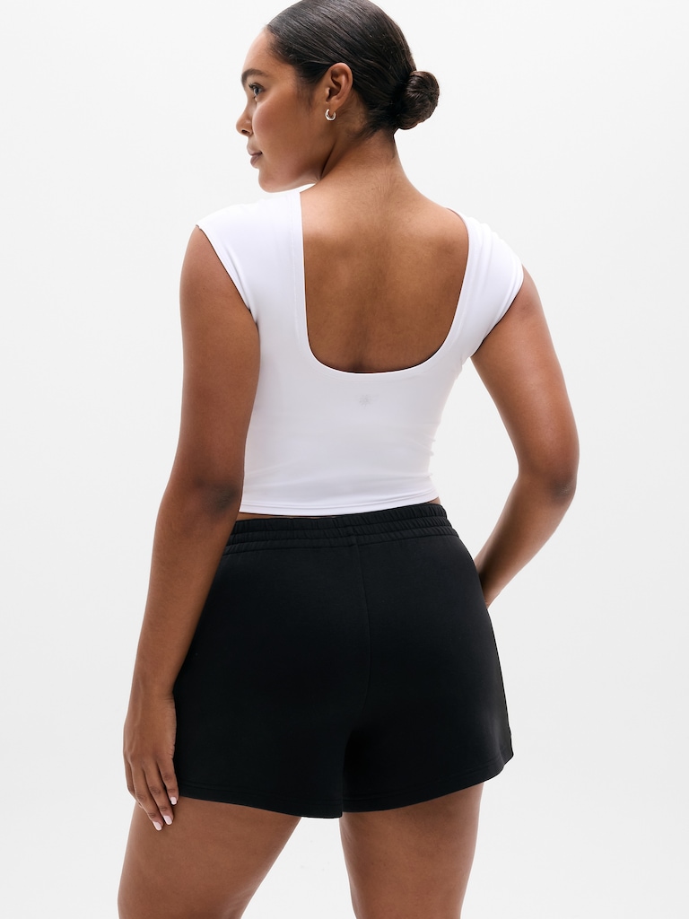 Form Knit Mid Rise 6" Short