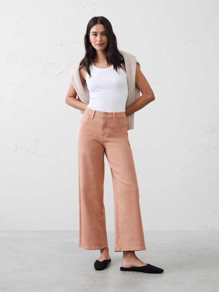 Wide-Leg High-Rise Cropped Jean