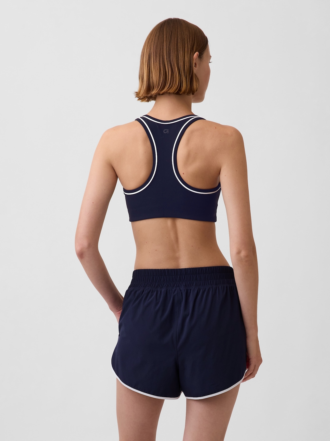 GapFit Smooth Medium Impact Racerback Sports Bra
