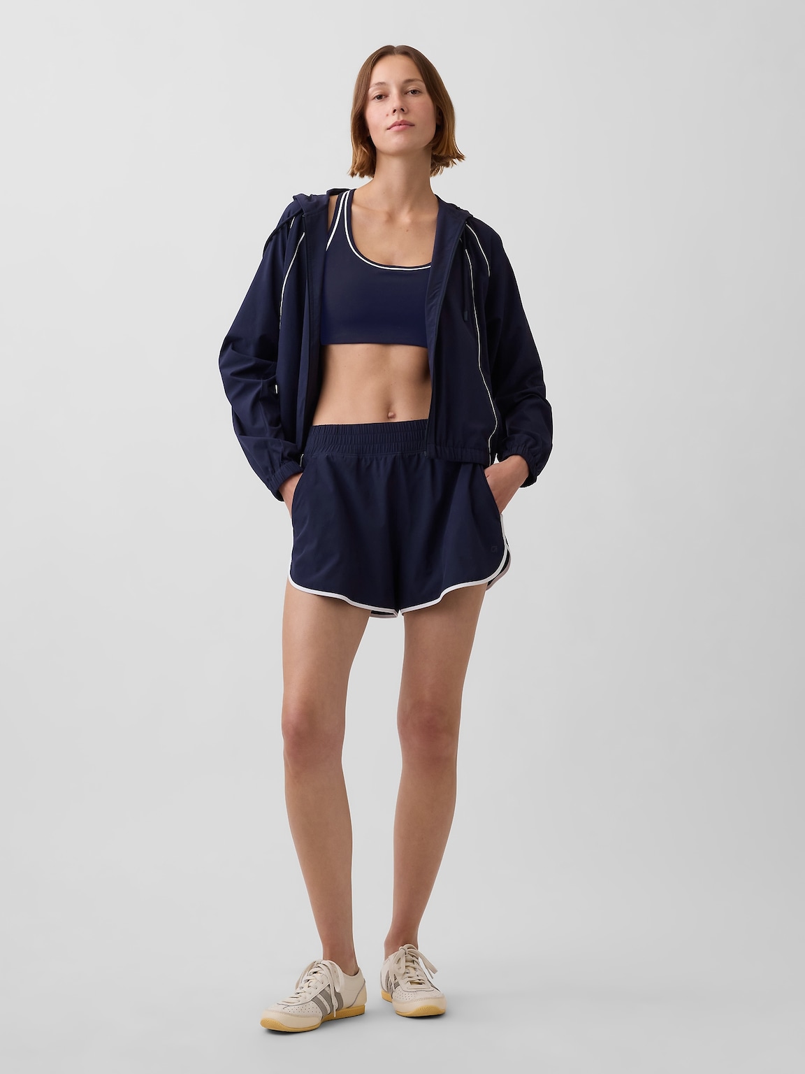 GapFit Smooth Medium Impact Racerback Sports Bra