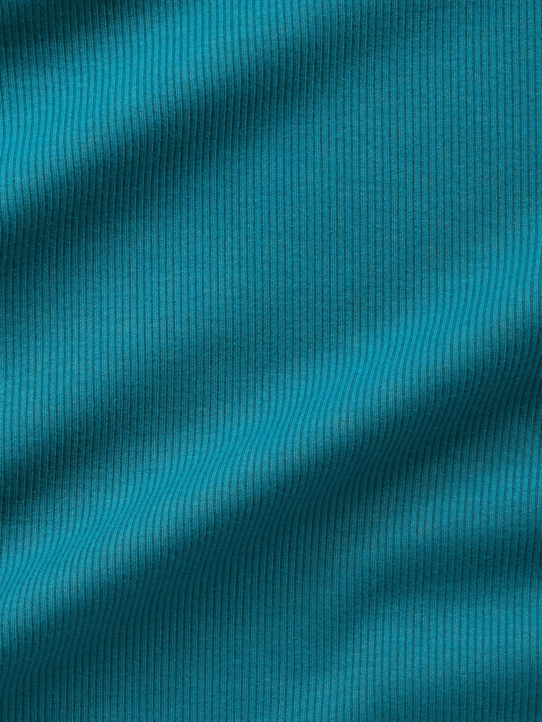 Signature Rib Crop Tee