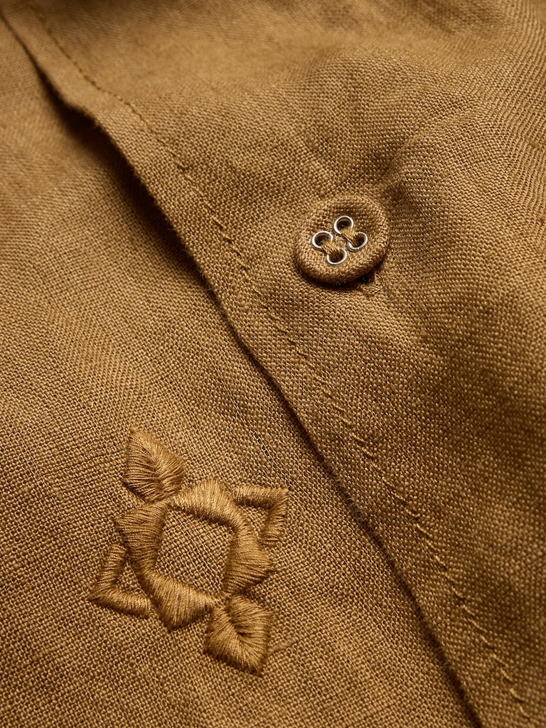 Relaxed-Fit Embroidered Linen Long-Sleeve Resort Shirt