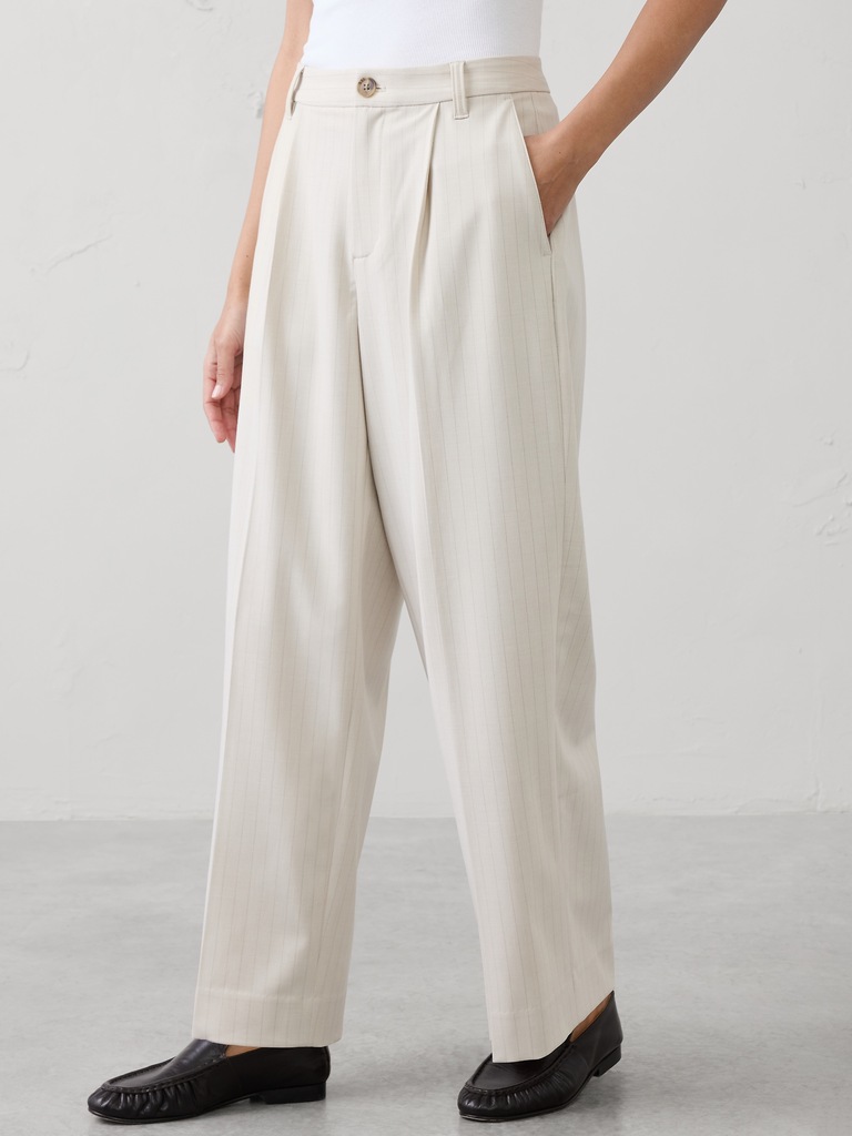 Straight-Leg Mid-Rise Relaxed Trouser