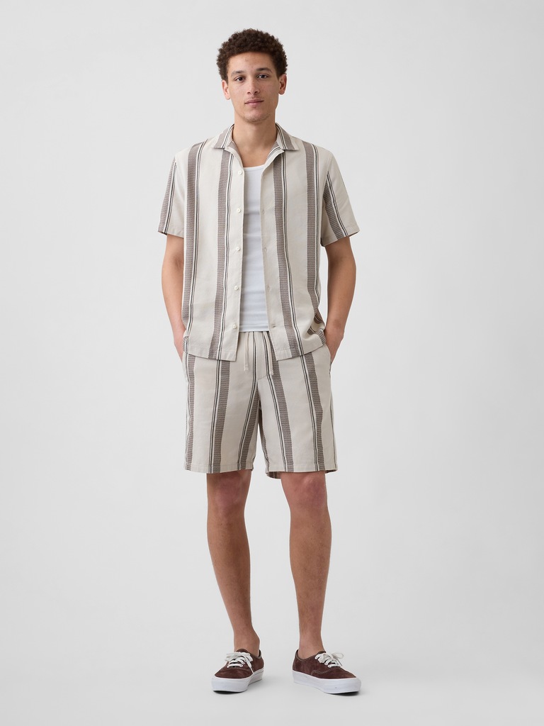 Textured Vacay Shirt in Standard Fit