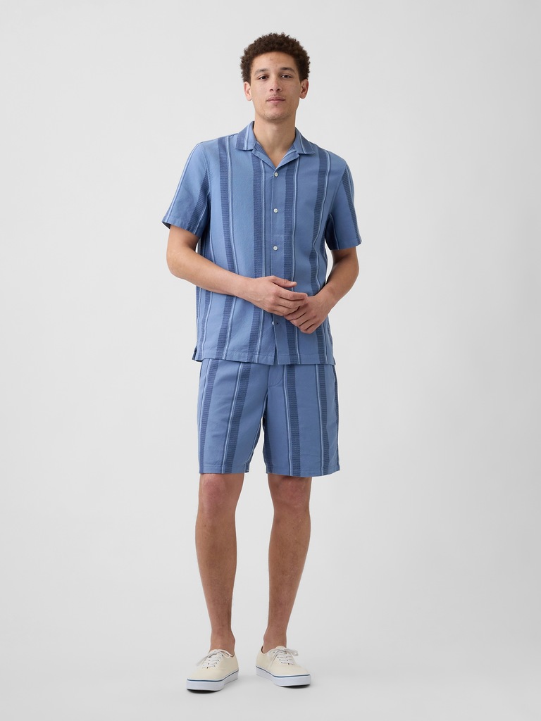 Textured Vacay Shirt in Standard Fit