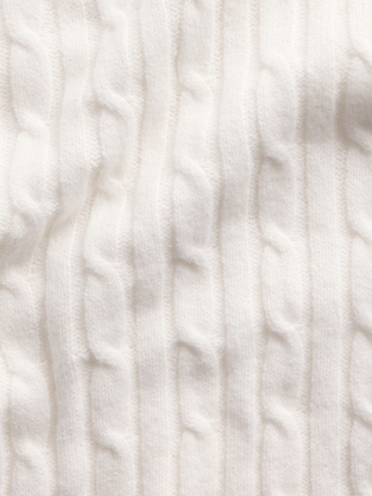 CashSoft Oversized Cable-Knit Sweater