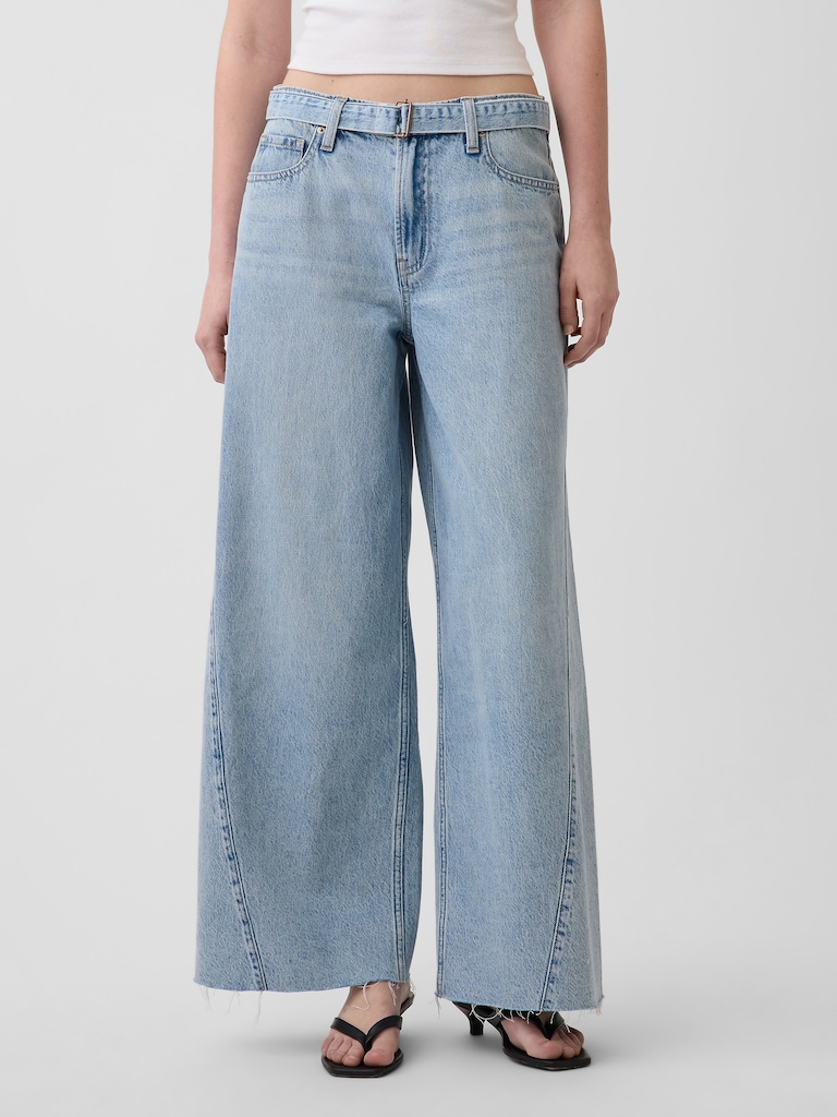 Mid Rise Belted Baggy Jeans