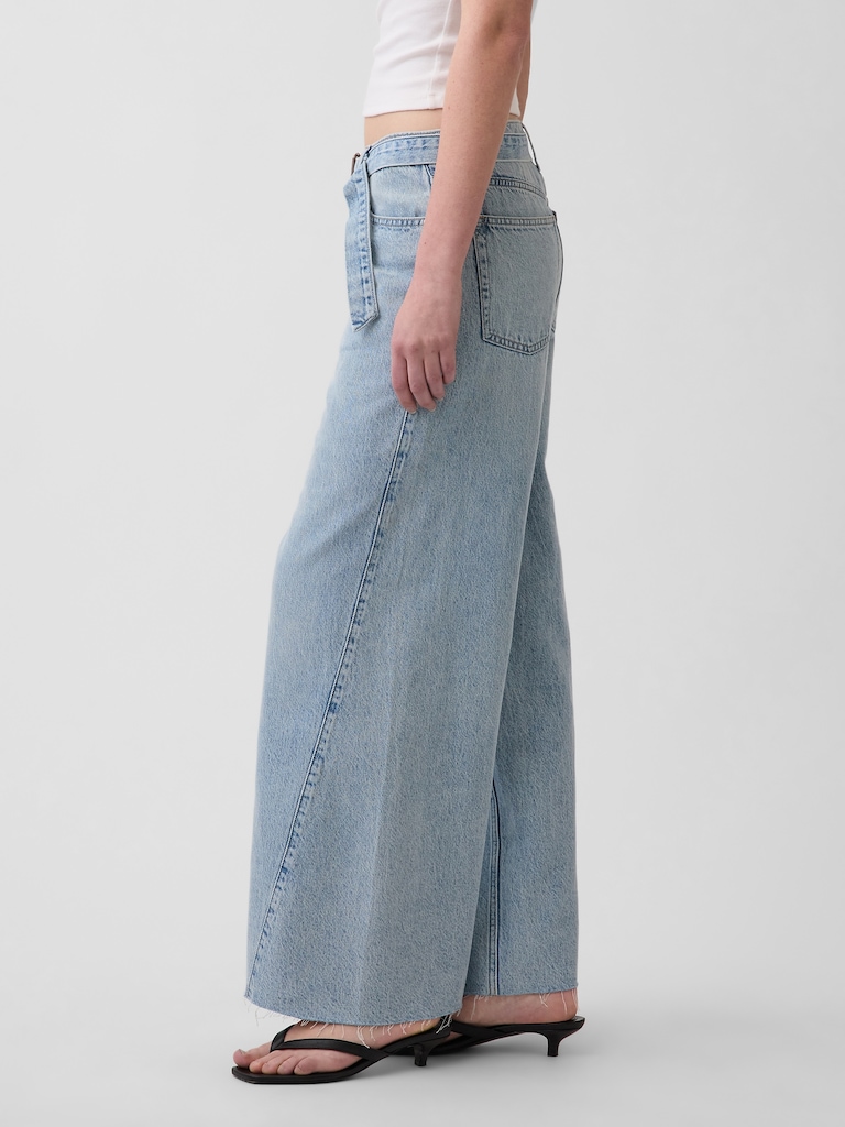 Mid Rise Belted Baggy Jeans