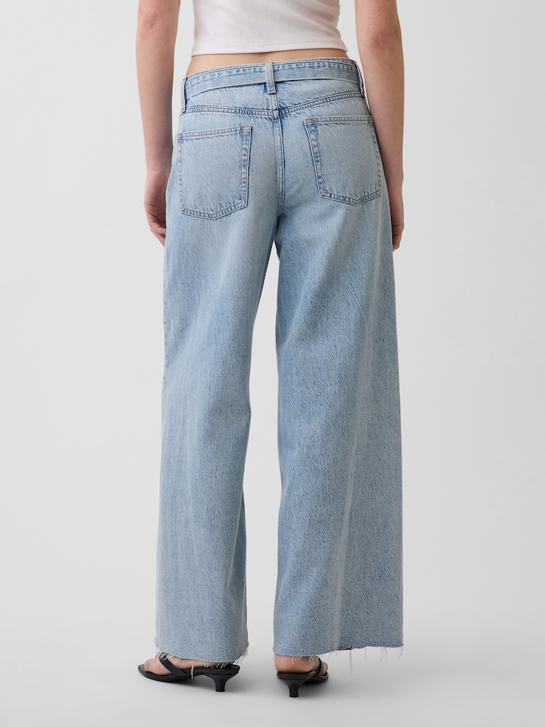 Mid Rise Belted Baggy Jeans