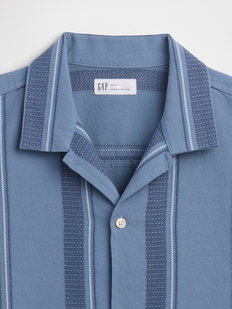 Textured Vacay Shirt in Standard Fit