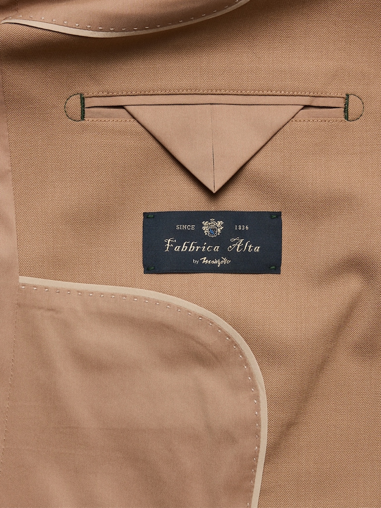 Slim Italian Lightweight Wool Blazer