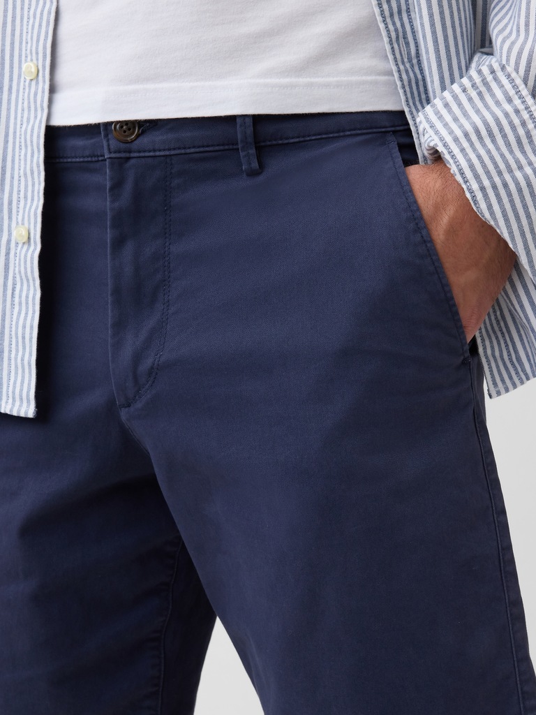 9" Essential Khaki Shorts