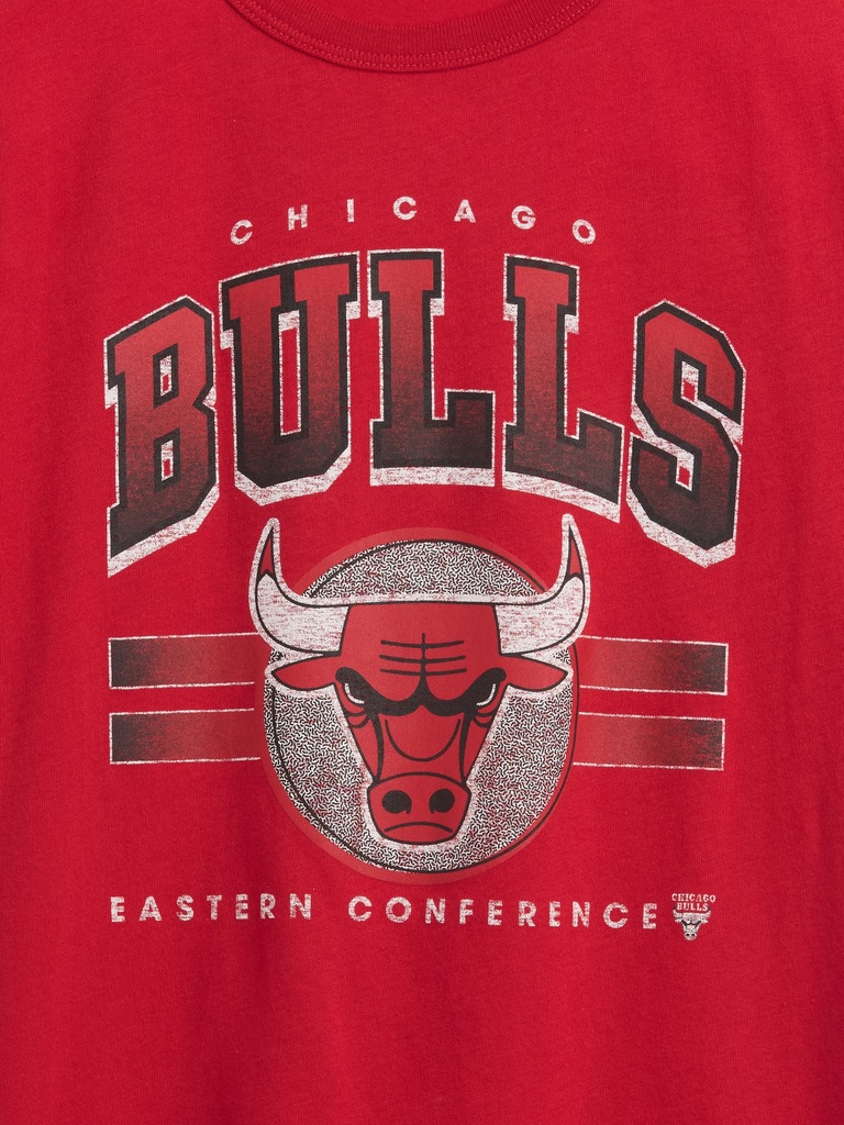 GapKids NBA Chicago Bulls Graphic T-Shirt