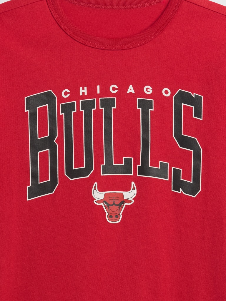 GapKids NBA Chicago Bulls Graphic T-Shirt