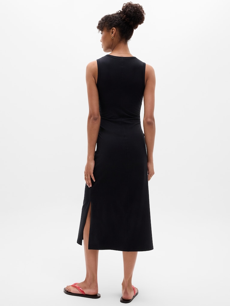 Essential V-Neck Midi Dress