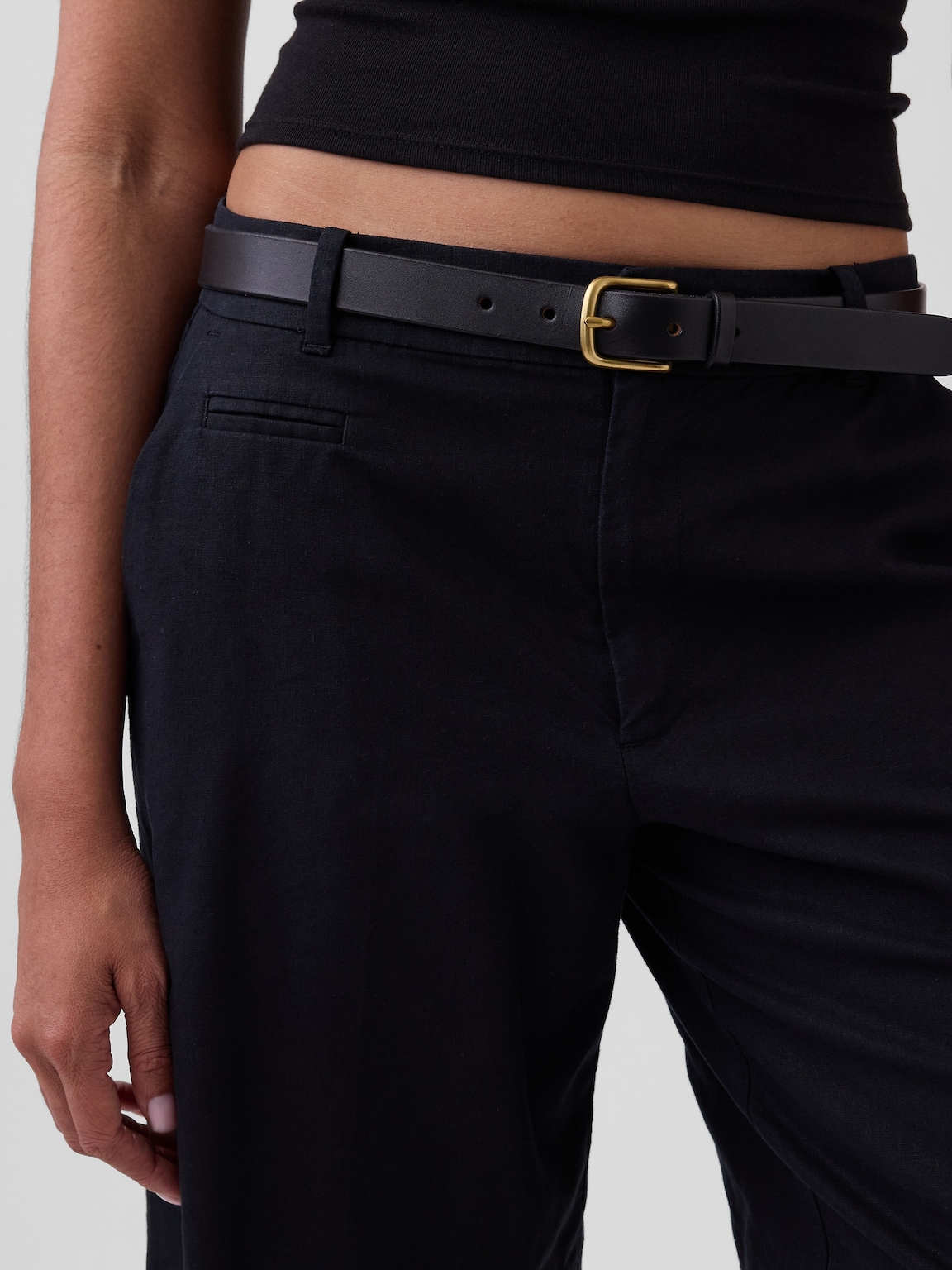 9" Low Rise Linen-Blend Trouser Shorts