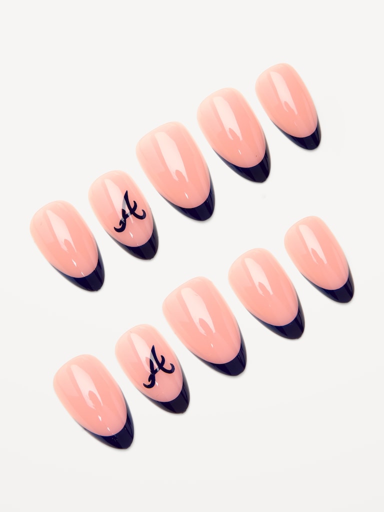 Glamnetic x Fanatics Atlanta Braves Press-On Nail Kit