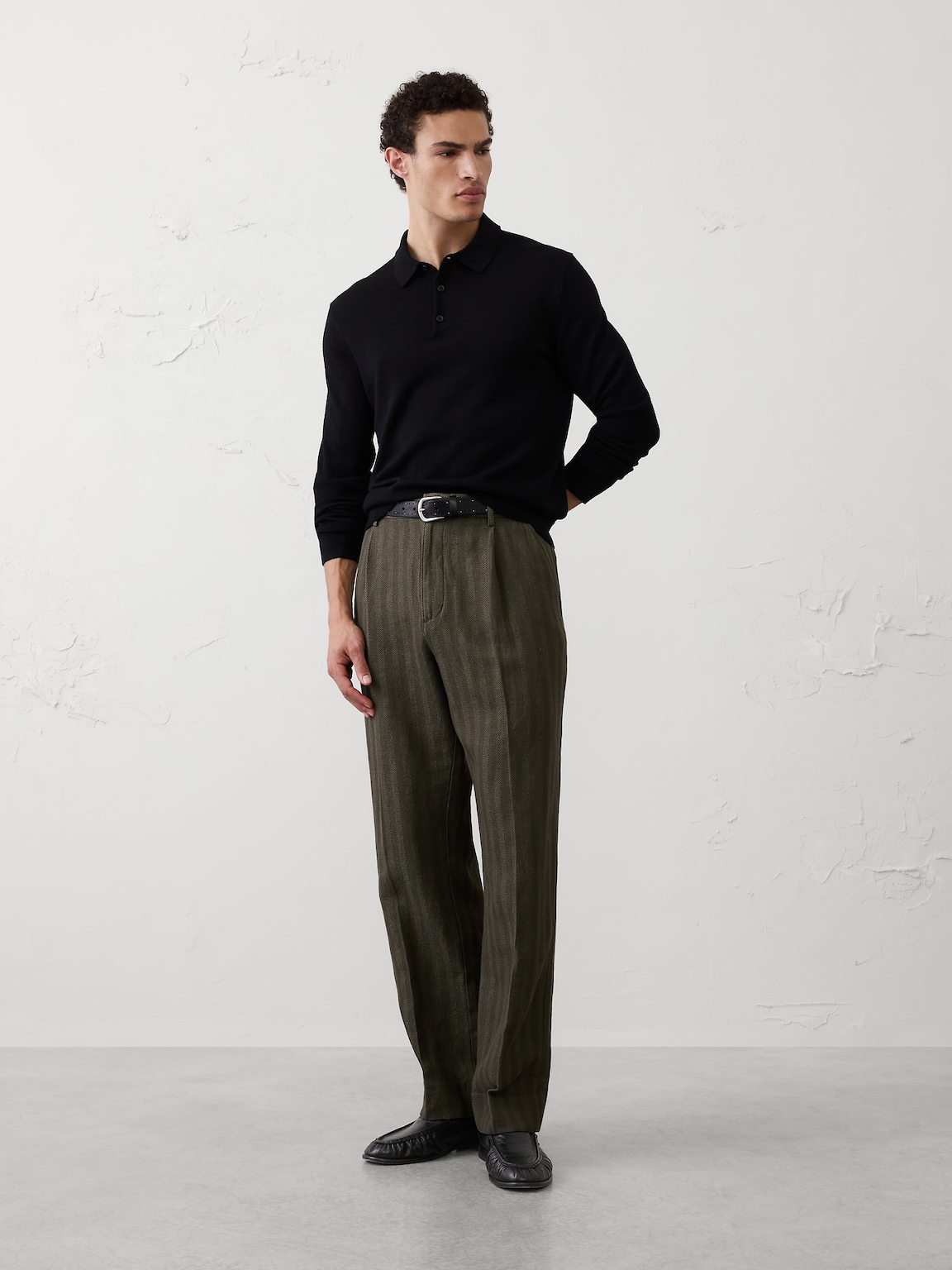 Relaxed-Fit Wide-Leg Linen-Blend Pant