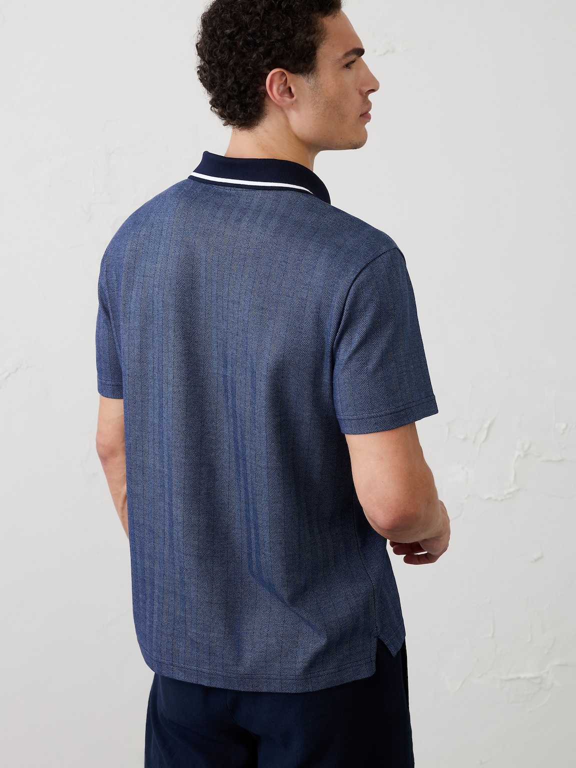 Standard-Fit Luxe Touch Johnny-Collar Polo