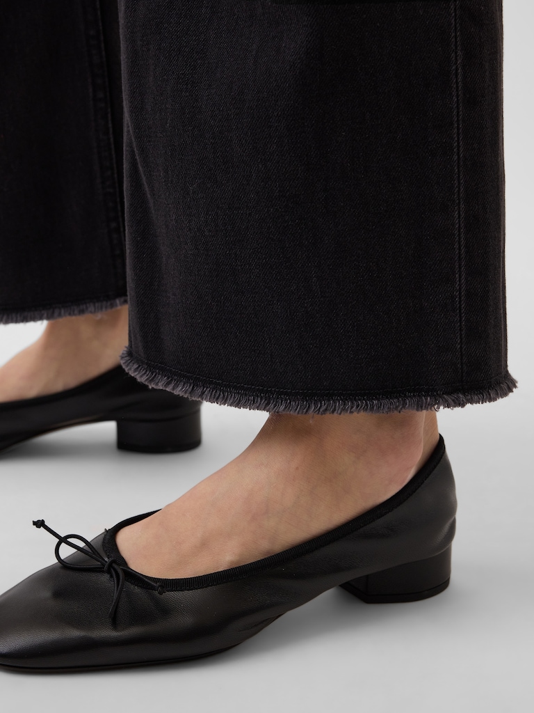 Low Slung Relaxed Crop Jeans