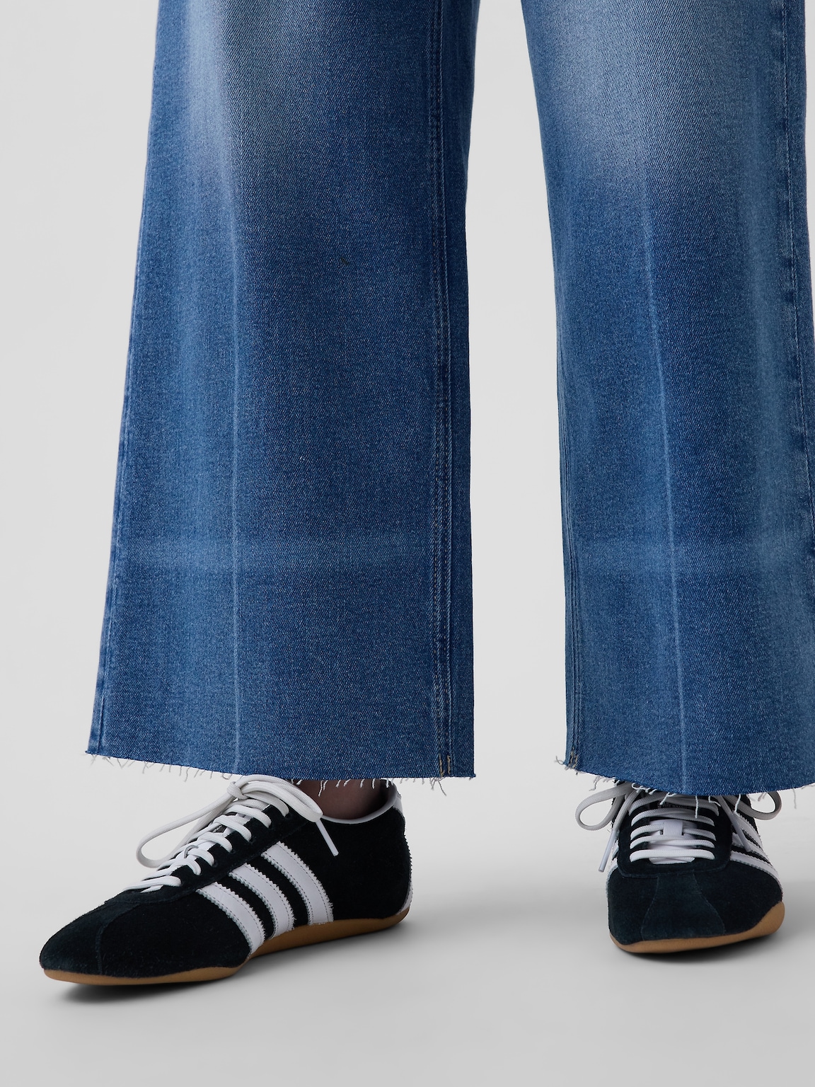 High Rise Stride Wide-Leg Ankle Jeans