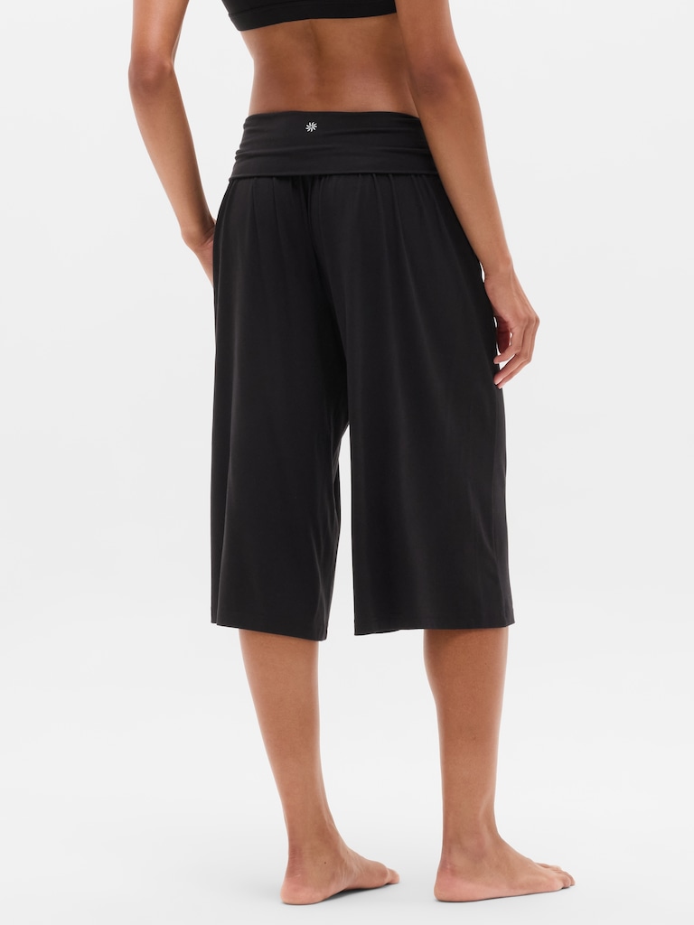 Dream Drape Mid Rise Crop Pant