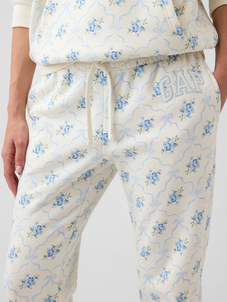 Gap Logo Straight Sweatpants