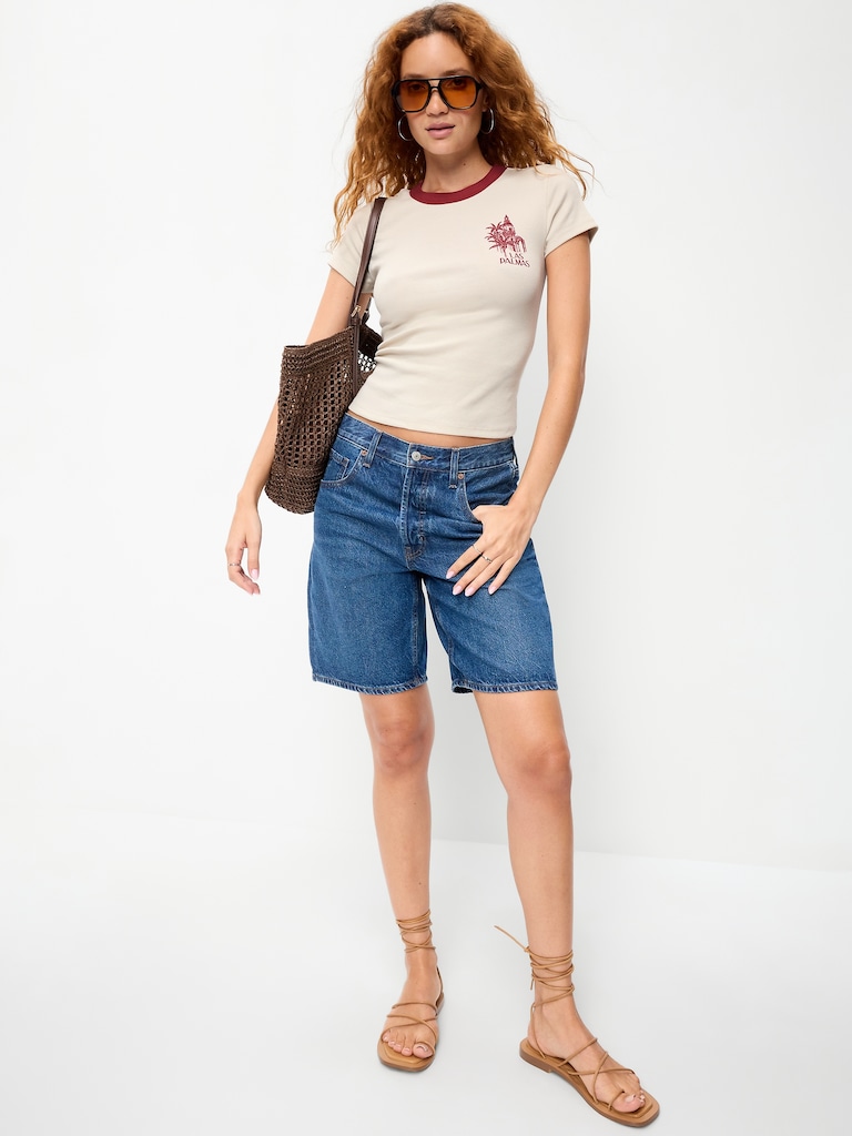 T-shirt court moulant