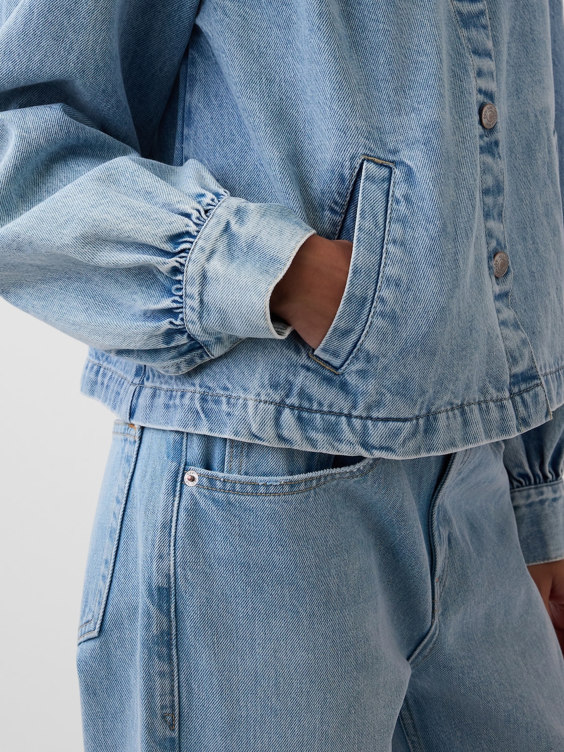 Denim Balloon-Sleeve Crop Swing Jacket