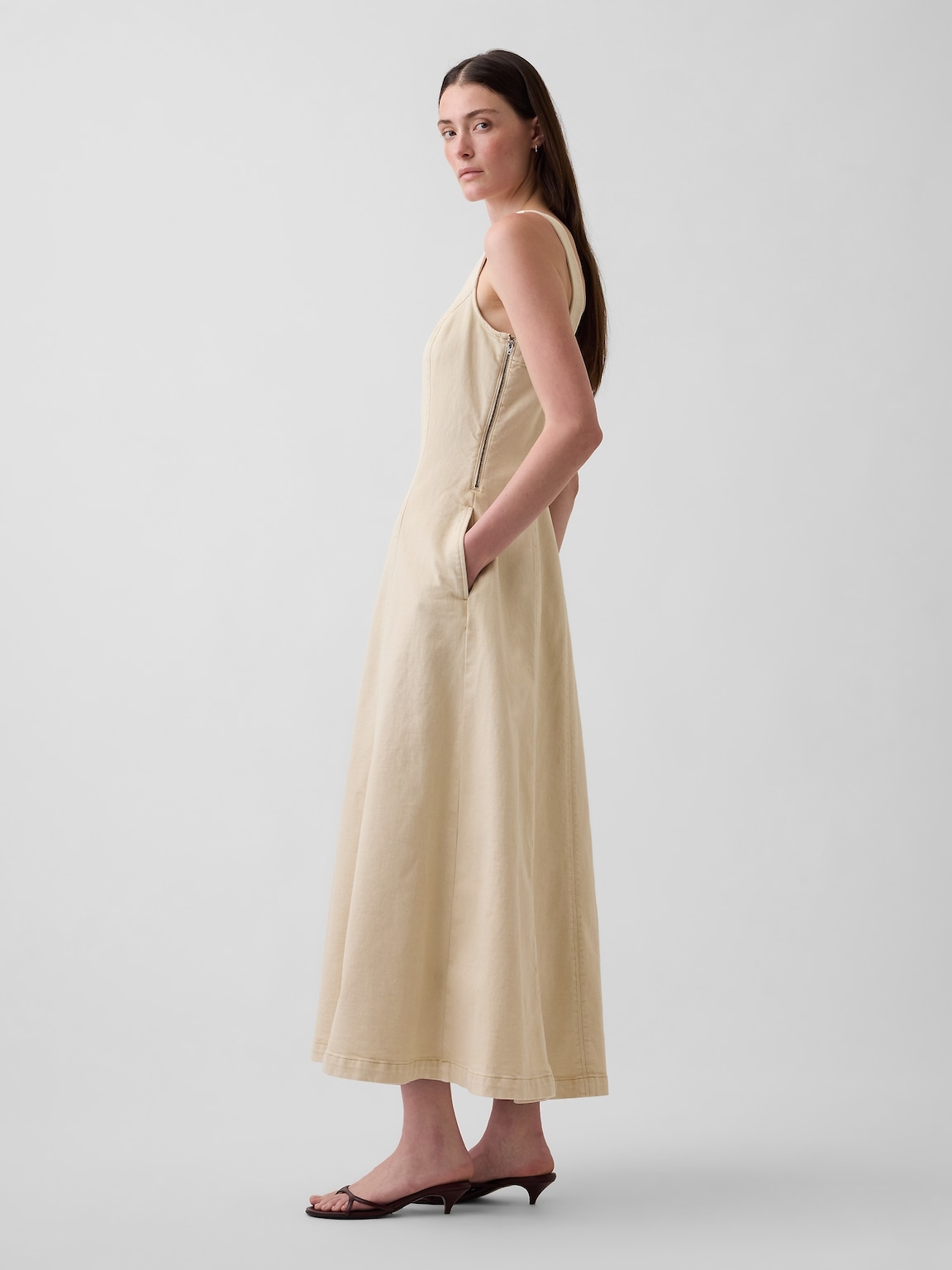 Scoop Neck Maxi Dress