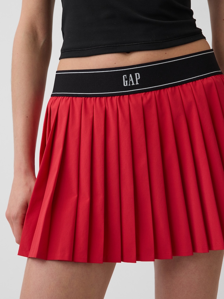 GapFit Tech Pleated Exercise Skort