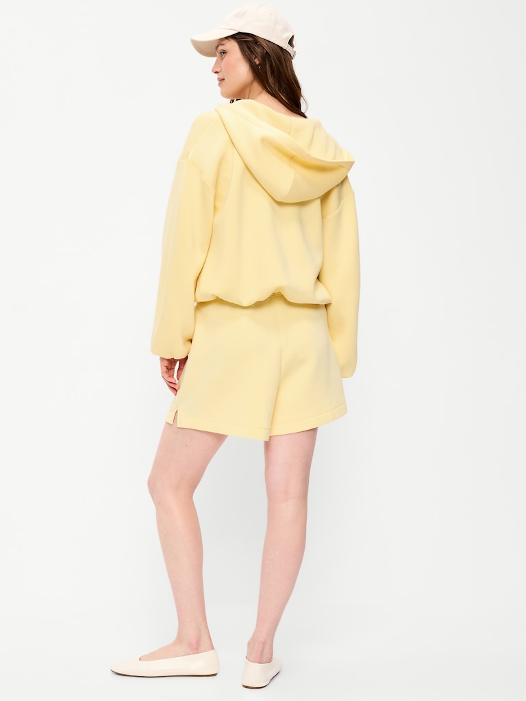 High-Waisted Bounce Fleece Shorts -- 5-inch inseam