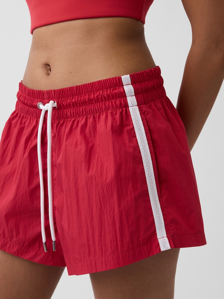 2.5" GapFit Active Shorts
