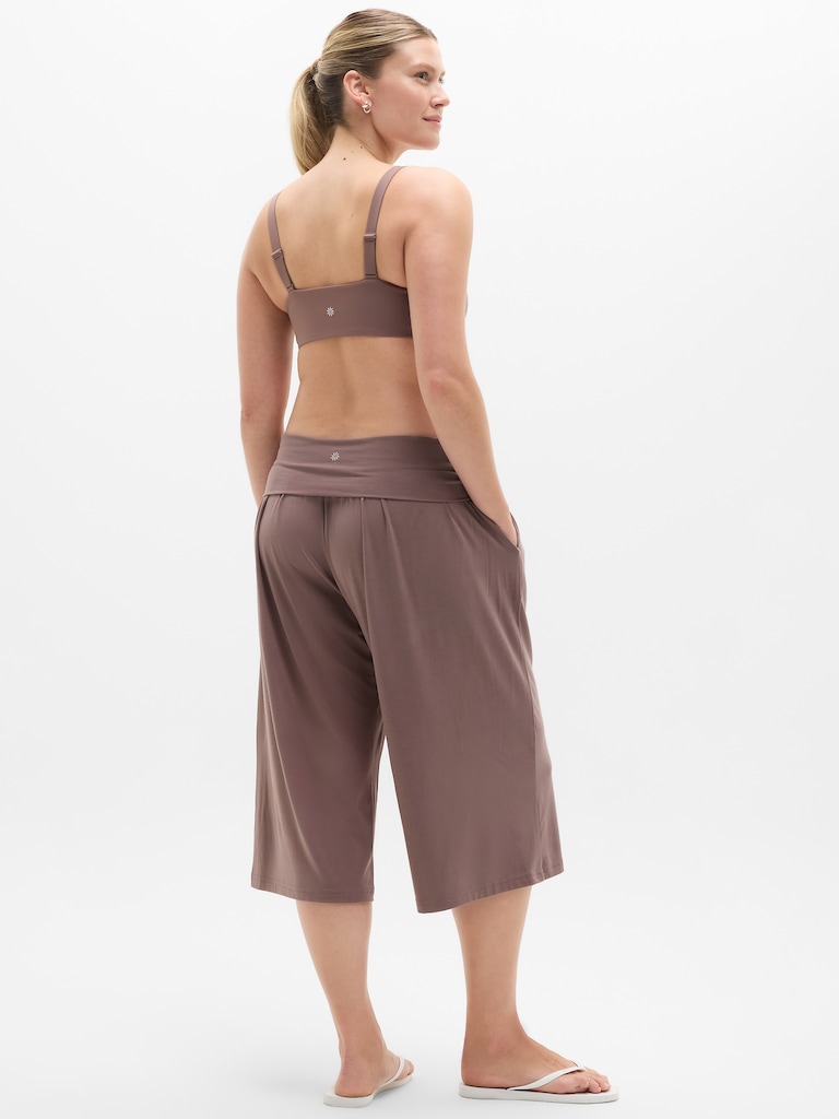 Dream Drape Mid Rise Crop Pant