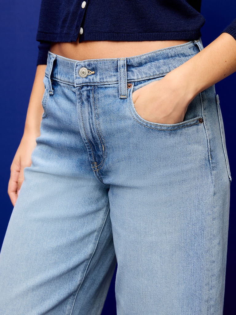 Low-Rise Loose Jeans