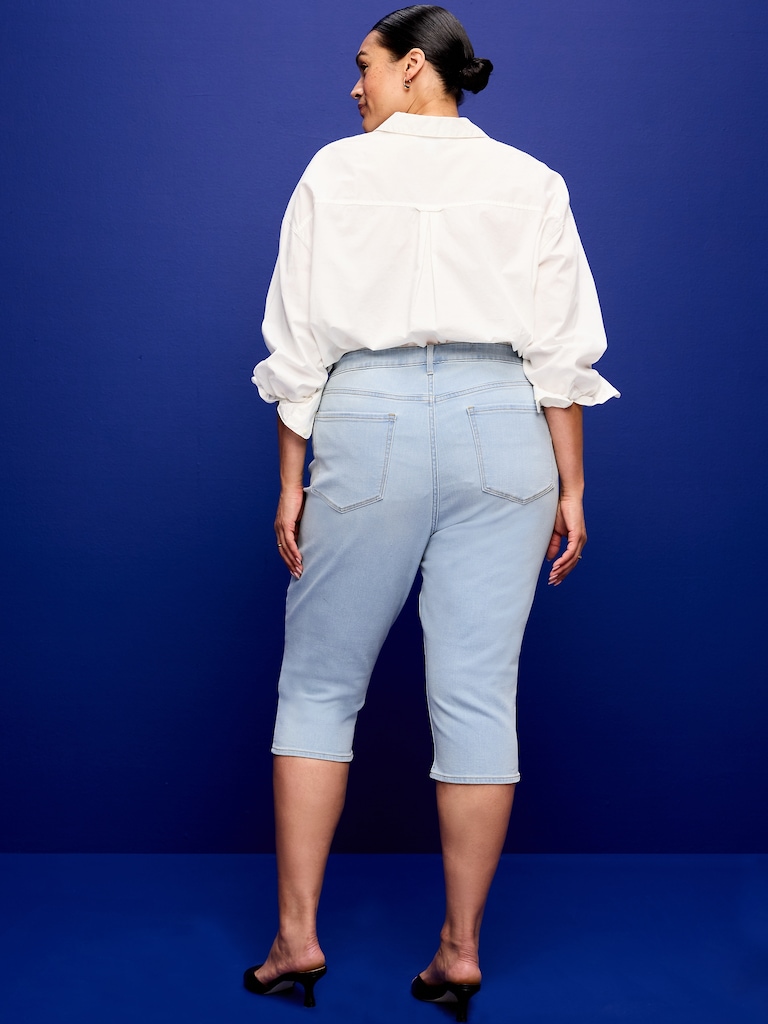 High-Waisted Wow Capri Jeans