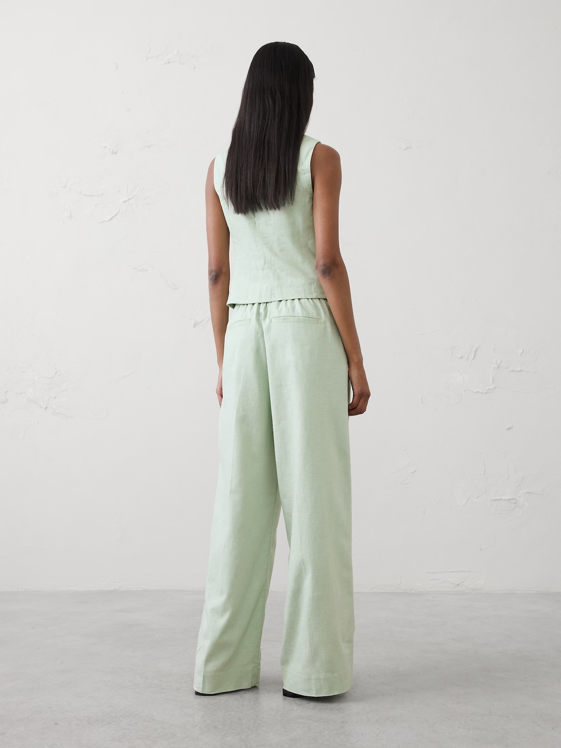 Wide-Leg High-Rise Linen-Blend Pant